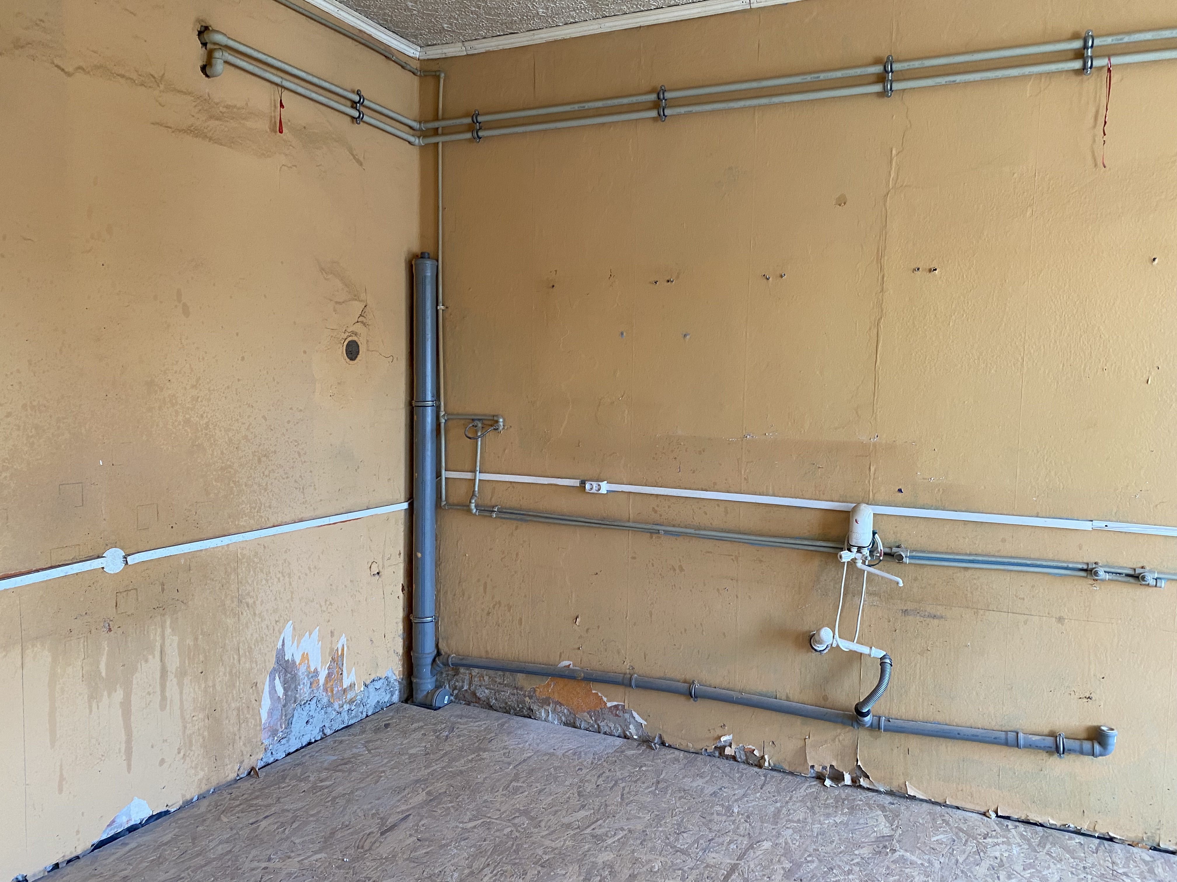 Lokal 3 - ściana pion